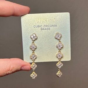 Piper K Clover Dangle Drop Earrings - NEW